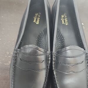G.H. Bass & Co. Classic Black Woman Loafers